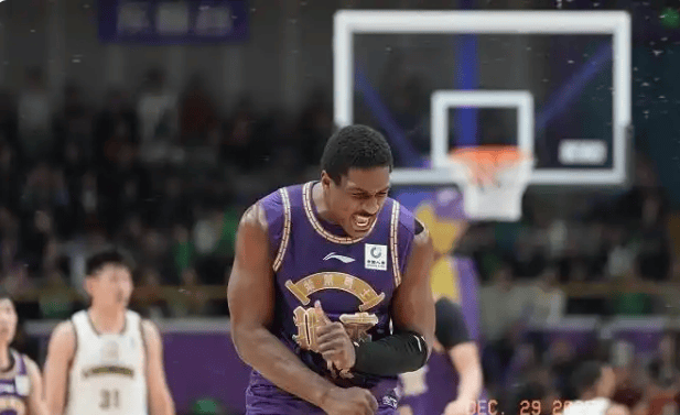 荷甲倒计时，布鲁克林篮网今晨状态回暖，细节引发关注，赛场秩序良好，年轻球员得到机会的简单介绍-九游体育